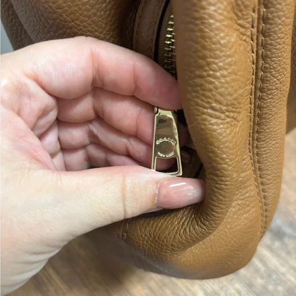 Coach Brown Leather Shoulder Bag - Picture 5 of 11